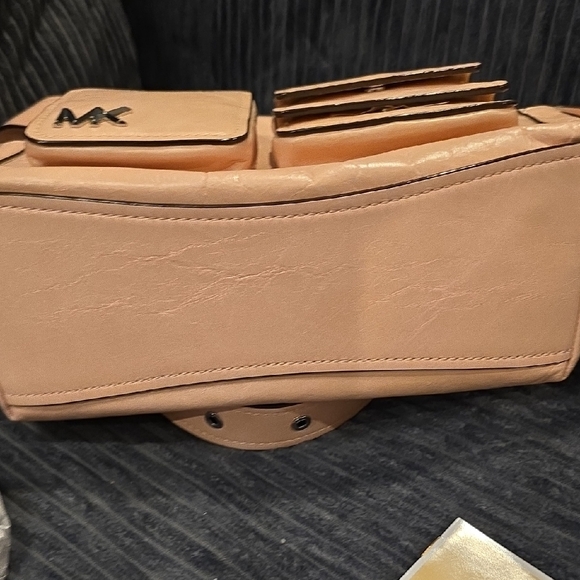 Michael Kors Blush Leather Crossbody Bag - Picture 5 of 14